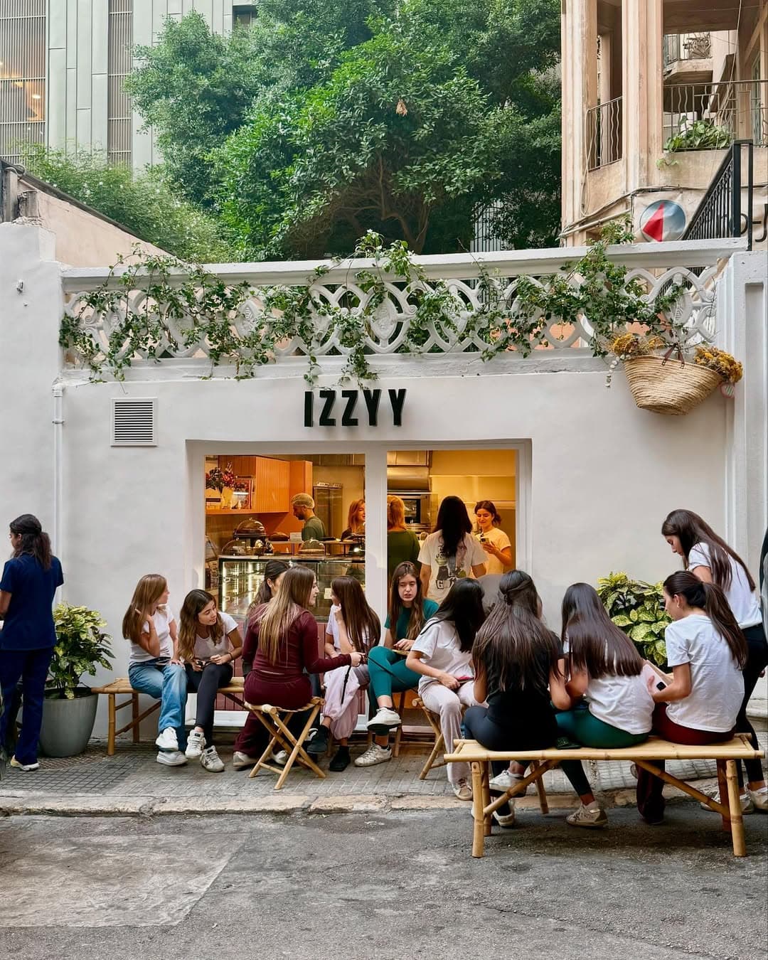 Eat Like Izzy, Achrafieh